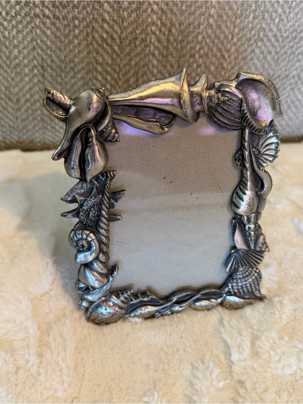 Vintage Pewter Shell Frame Beach Ocean
Vacation 3.5 in x 5 in Sea Shell
